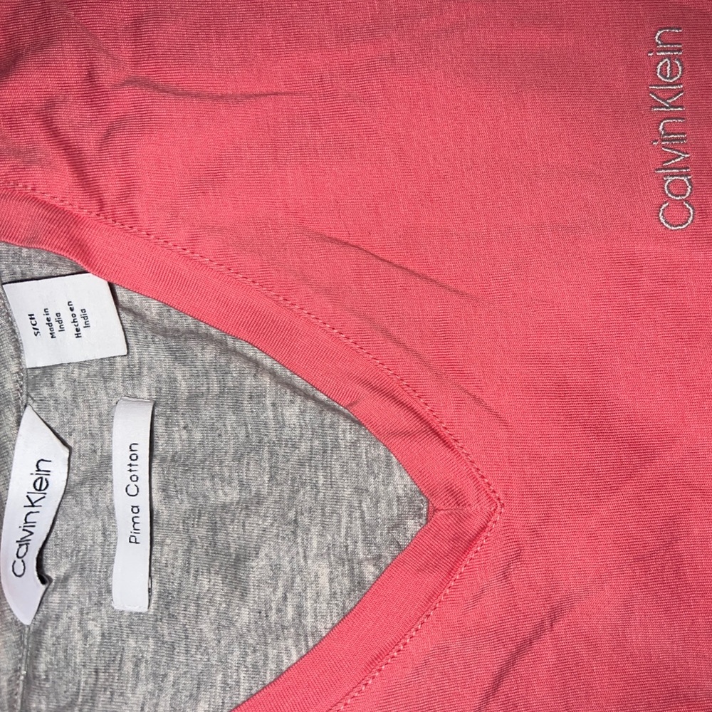Calvin Klein Tee - Picture 2 of 2